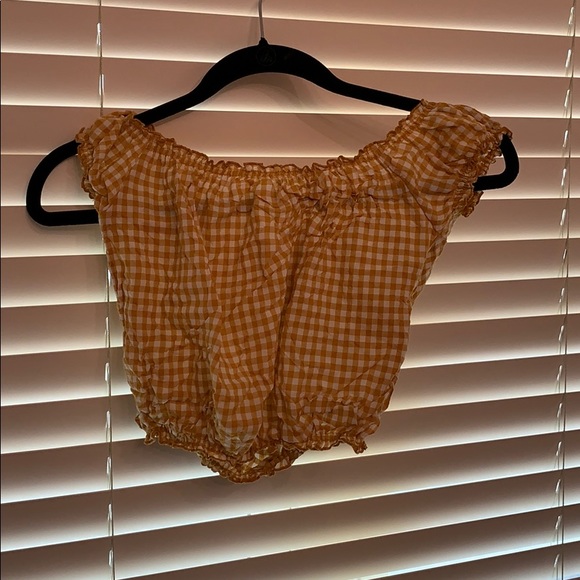 Off the shoulder brandy melville top - Picture 1 of 1